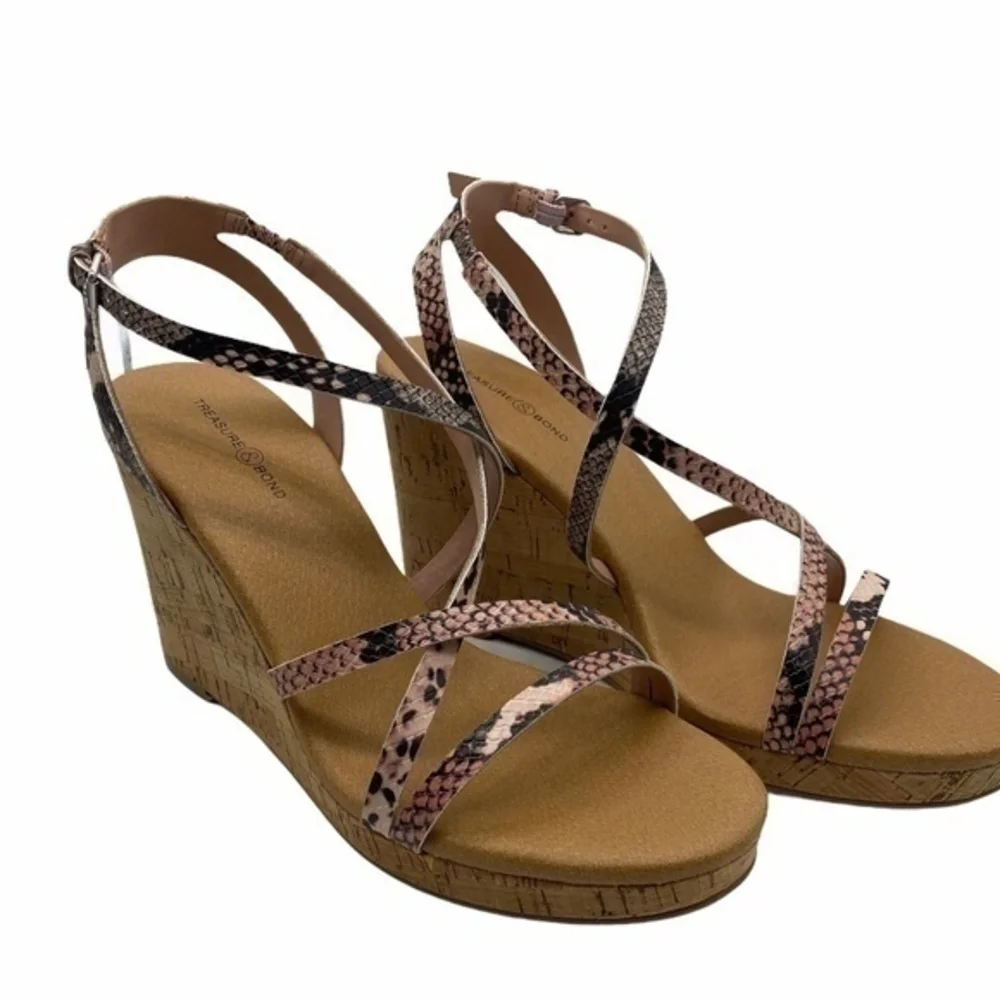 Treasure & Bond  Strappy Sandals Size 8.5M NWB